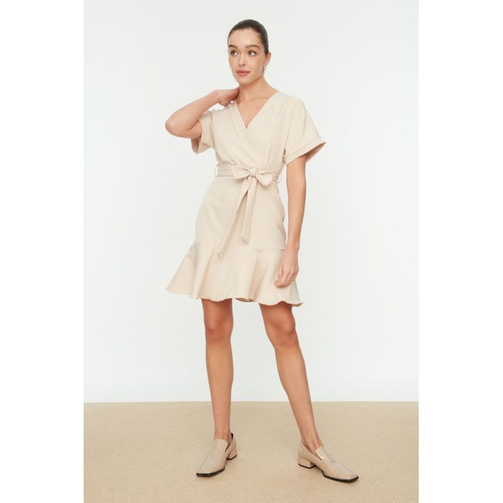 NWT Trendyol Women Regular fit Woven Dress
